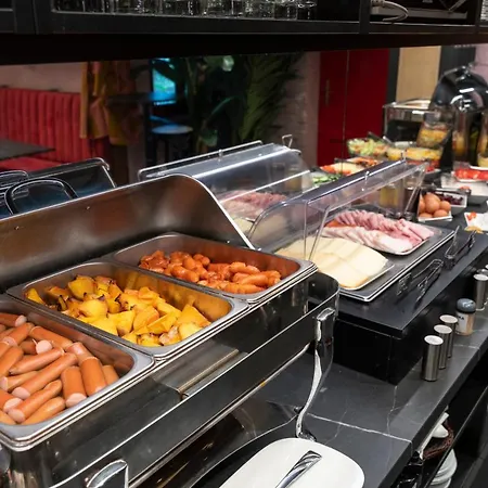 Mika Downtown Hotel 4*