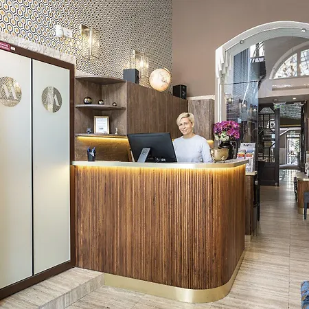 Mika Downtown Budapeszt