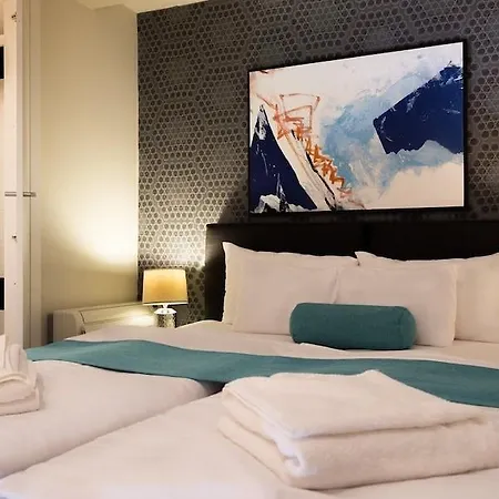 Hotel Mika Downtown Boedapest