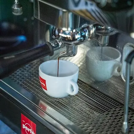 Mika Downtown 호텔