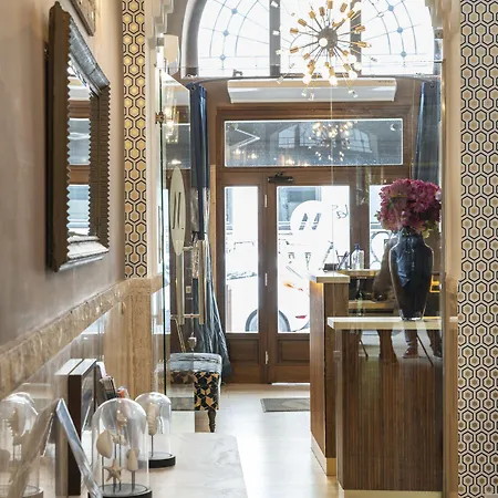 Otel Mika Downtown Budapeşte