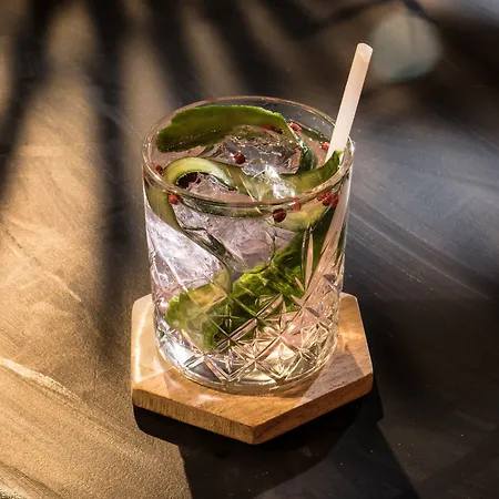 Mika Downtown Otel 4*