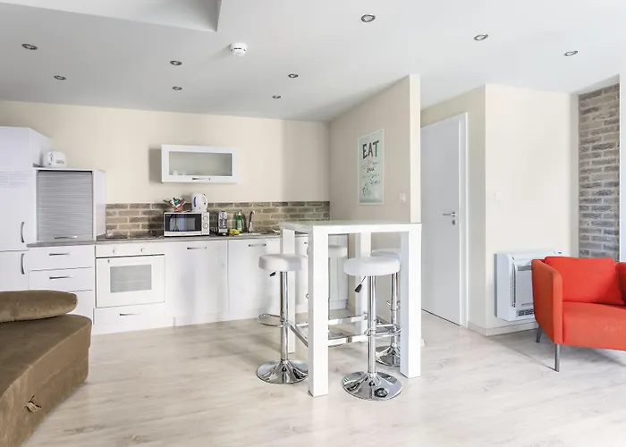 Mika Downtown Hotel 4*