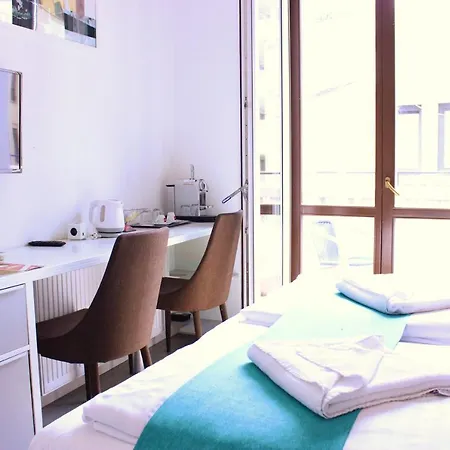 Mika Downtown 4* Budapest