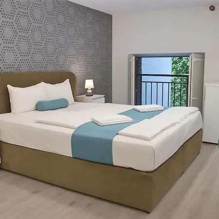 Mika Downtown 4* Budapest