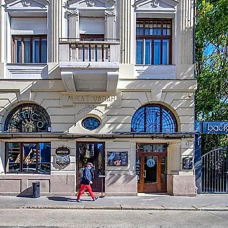 Mika Downtown Hotel