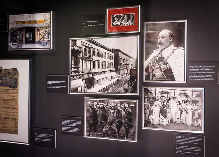 Mika Downtown Отель Будапешт