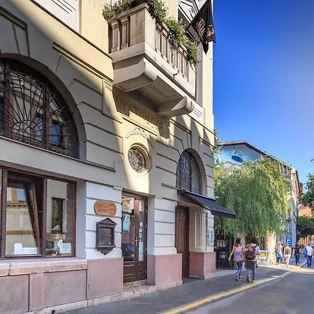 Mika Downtown Budapest