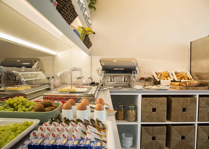 Mika Downtown Hotel 4*