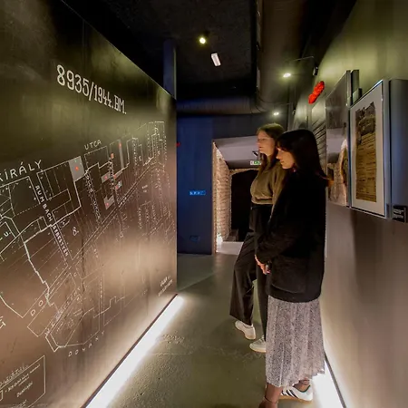 Mika Downtown 4* Budapest