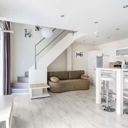 Mika Downtown 4* Budapest