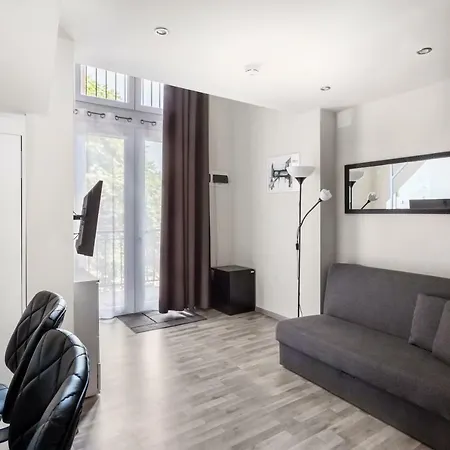 Mika Downtown Hotel 4*